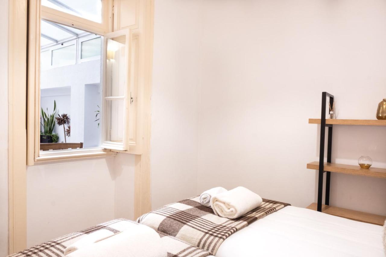 Central Apartment With Terrace By Lovelystay Lisboa Kültér fotó