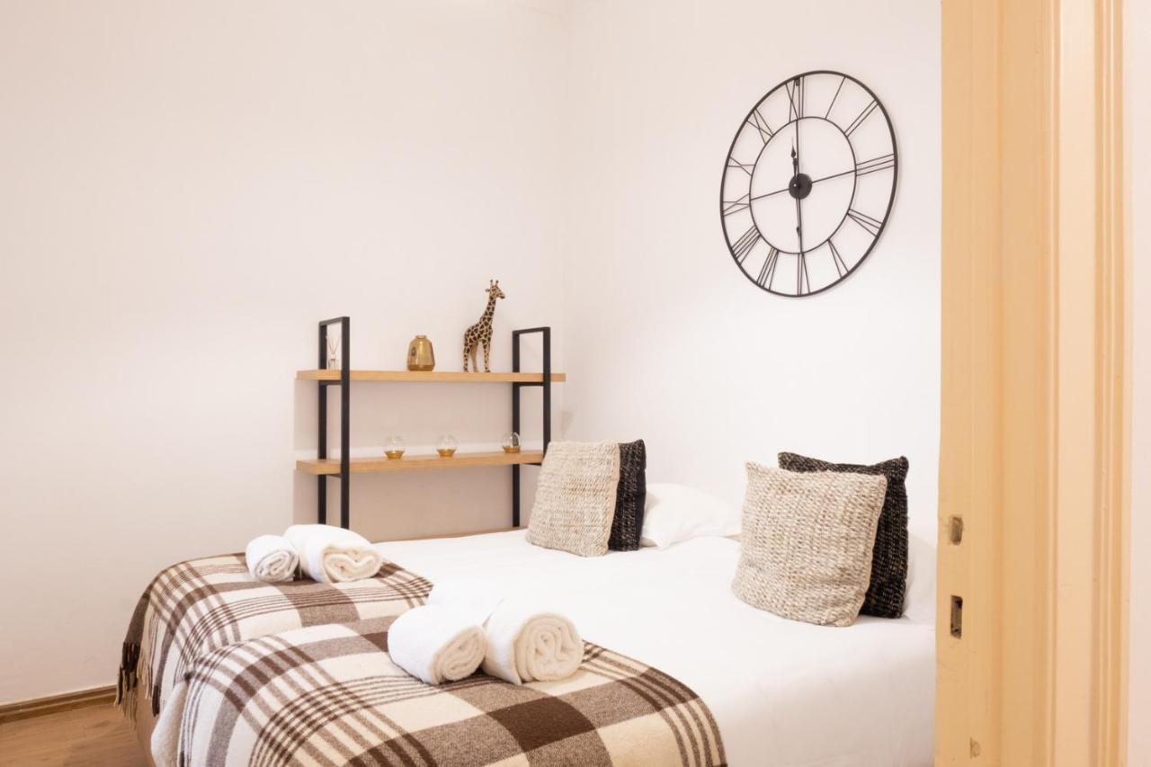 Central Apartment With Terrace By Lovelystay Lisboa Kültér fotó